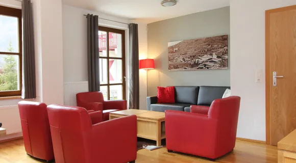KR 2 - 4 Schlafzimmer Superior Apartment